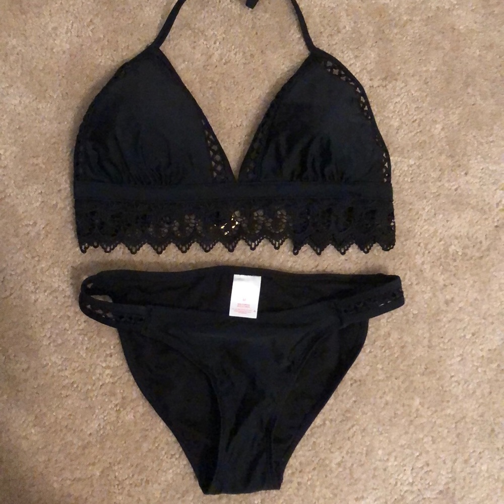 Xhiliration Black Bikini. Large Top. Medium Bottom
